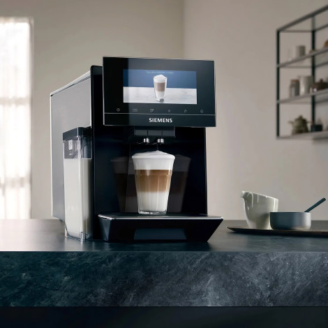 Siemens EQ900 TQ903R09 Bean to Cup Coffee Machine – Black&Silver