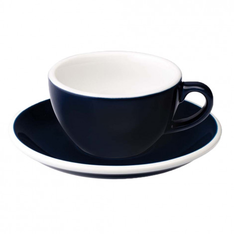 Platt vit kopp med ett underlägg Loveramics ”Egg Denim”