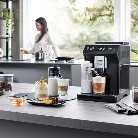  De'Longhi Dinamica Plus ECAM370.85.SB with 3,5” full touch TFT  color display, 4 soft touch buttons, size and aroma selection, milk carafe  My function, Pot function, coffee link app, silver: Home 