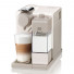 Kaffeemaschine Nespresso „Latissima White“