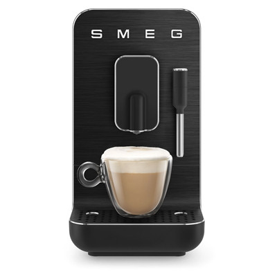 Smeg BCC02FBMEU 50’s Retro Style kahviautomaatti vaahdottimella – musta