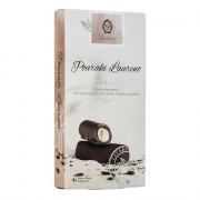 Tumma suklaa tummalla keksillä ja vaalealla hasselpähkinäpralineella Laurence ”Pouraki Laurento”, 4 x 30 g