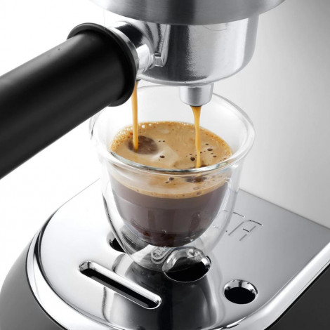 Kaffeemaschine DeLonghi „Dedica Style EC 685.W“