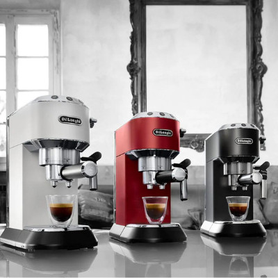 DeLonghi Dedica Style EC 685.BK ESE-espressokeitin – musta