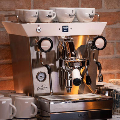 Gaggia La Dea espressomasin – hõbedane