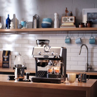 Kaffeemaschine DeLonghi La Specialista Arte EC9155.MB
