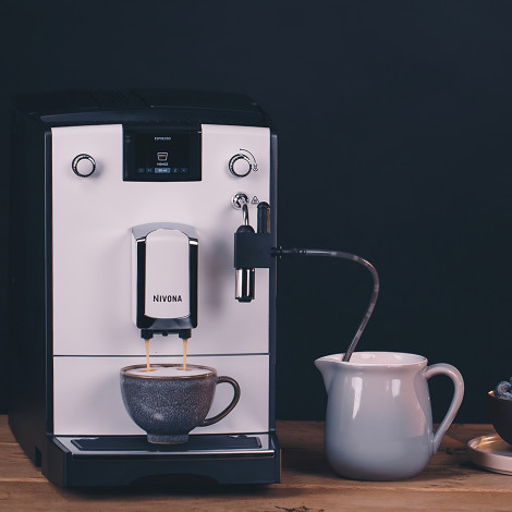 Nivona CafeRomatica NICR 560 automatinis kavos aparatas – juodas