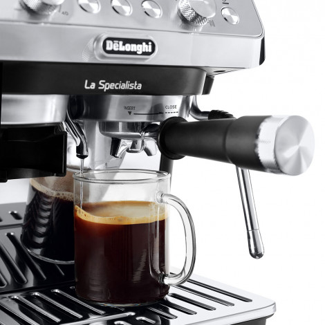 Kaffeemaschine DeLonghi „La Specialista Arte EC9155.MB“
