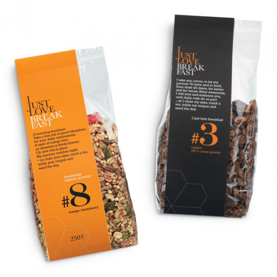 Set of organic granolas IJLB 