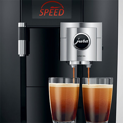 JURA Giga X8c Gen II automatinis kavos aparatas biurui – juodas